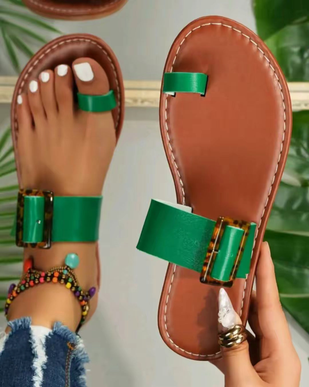 Mat woman sandals