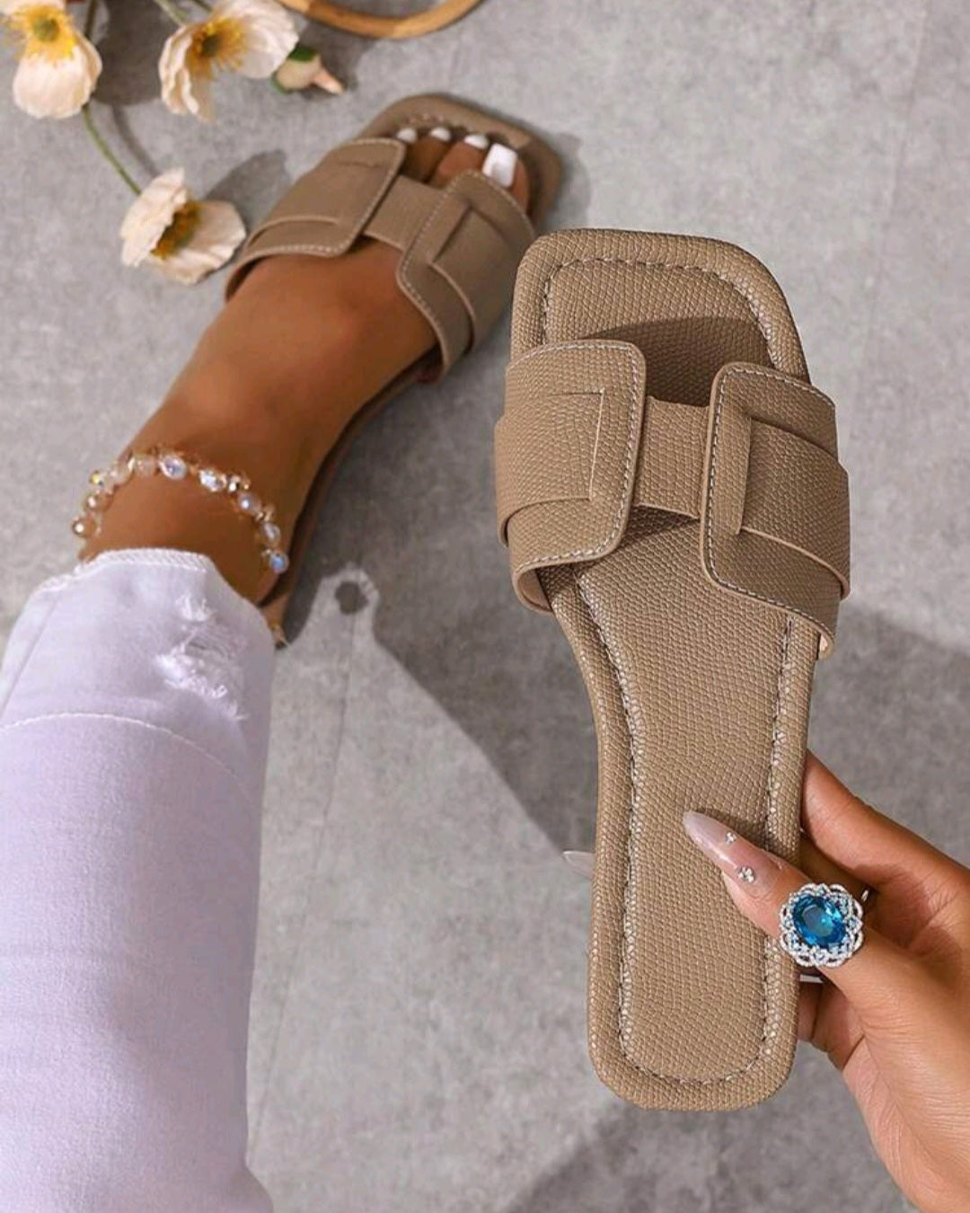 Chease sandles