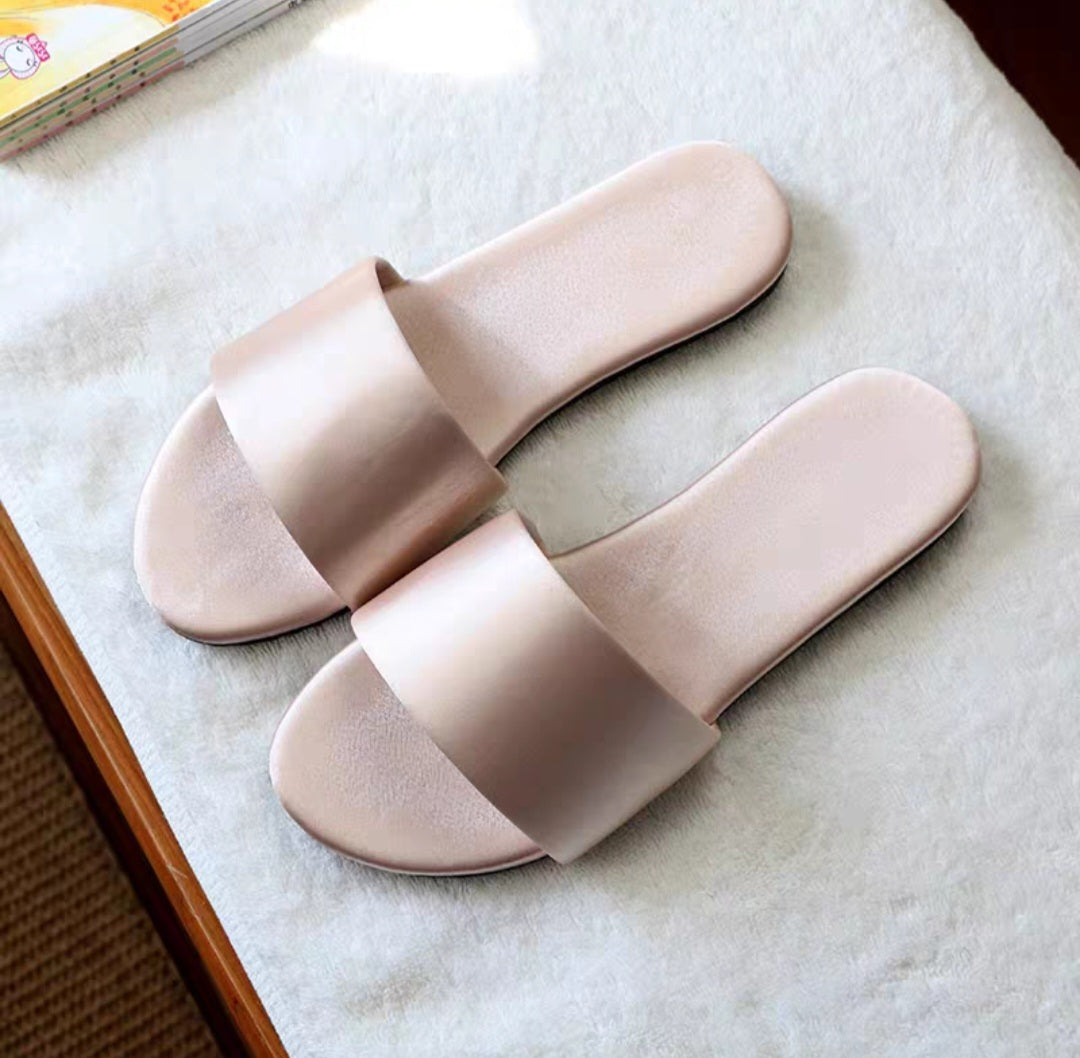 Woman summer silk slippers
