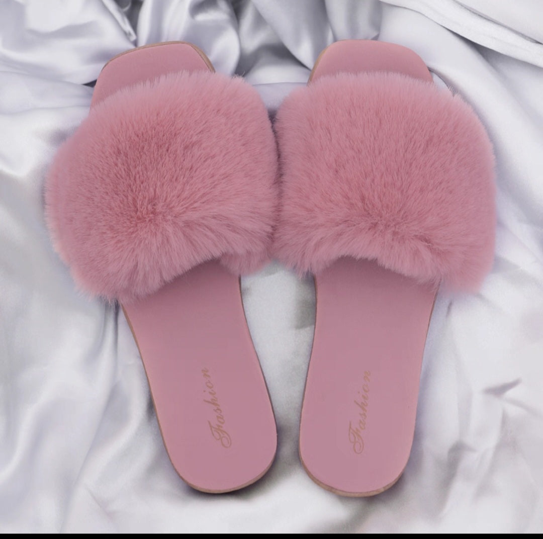 Flaaffy sandals
