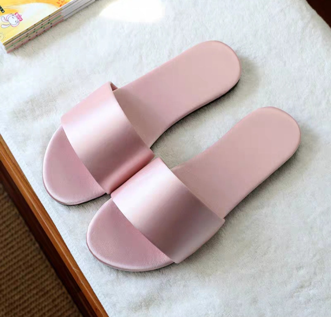 Woman summer silk slippers
