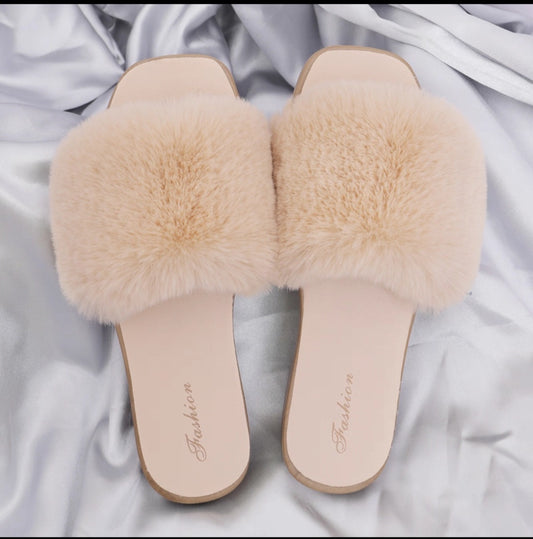 Flaaffy sandals